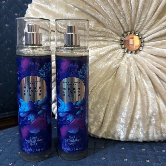 Bath & Body Works Other - BATH & BODY WORKS SET. . . MOON LIGHT PATH SCENT